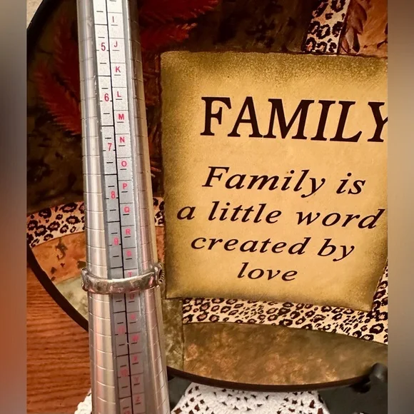 Sterling Silver Ring (R925) with Turquoise Colored Stones Size 10 - Picture 4 of 6